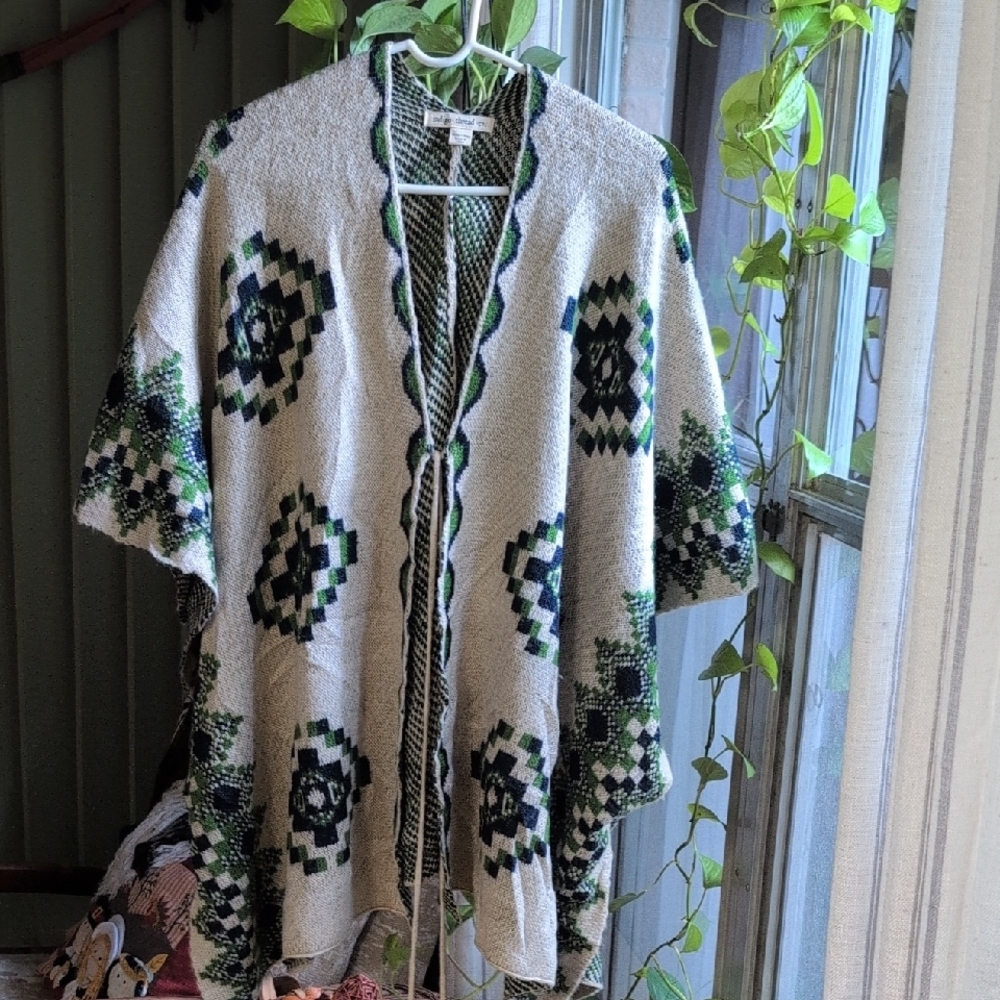 Indigo Thread Co Beige And Green Poncho
